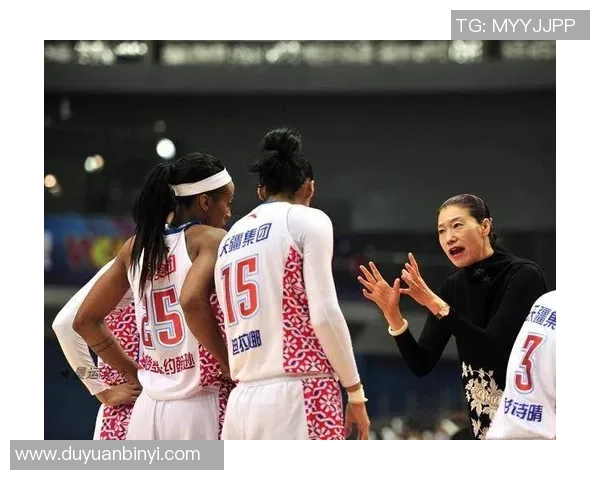 张庆鹏的篮球传奇之路与他对年轻球员的深远影响